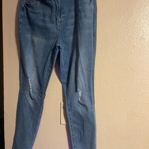 New! Fashion Nova Medium Blue Ankle Crop Distressed Jeans